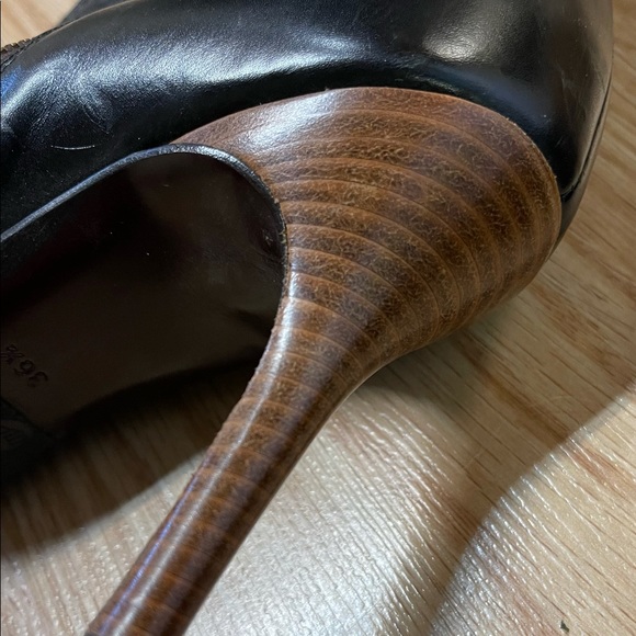 Dolce &Gabbana Stylish High Heel boots 36 1/2 - Picture 8 of 9